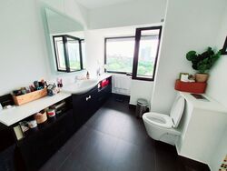Townhouse Apartments (D9), Apartment #607526321